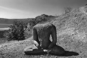 a photo of a headless statue