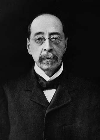 Portrait of a middle-aged John LaFarge.