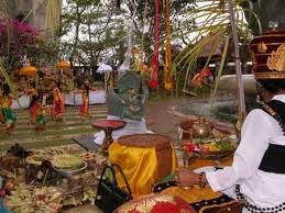 A photograph of a Banjar celebration including traditional dancing.