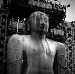 statue of a buddha